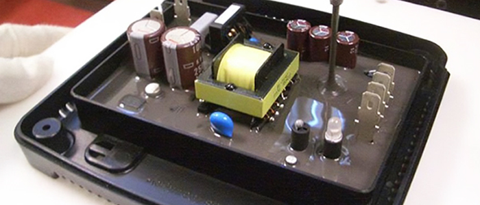 【電子灌封膠】固化后高低不平的原因？對性能有影響嗎？