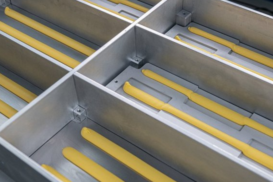 【導(dǎo)熱凝膠】與導(dǎo)熱填縫膠的應(yīng)用區(qū)別？